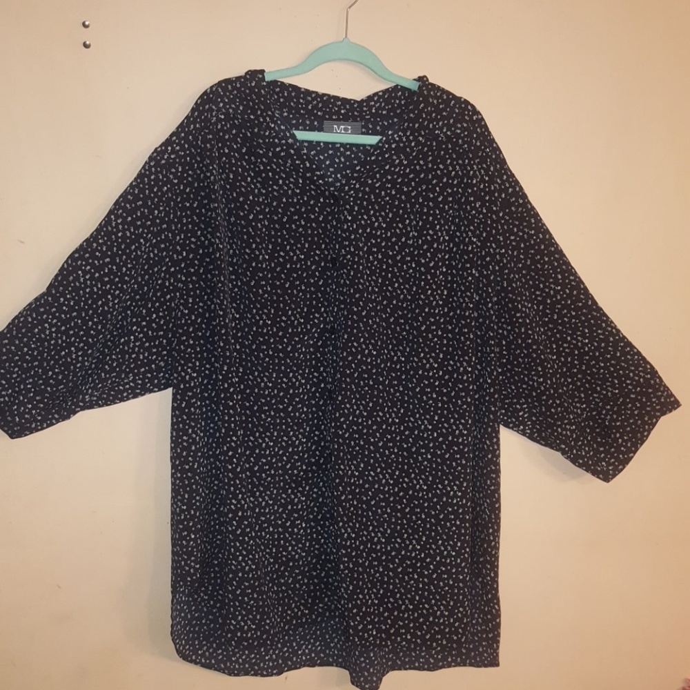 Brand New Plus Size Button Black & White Top